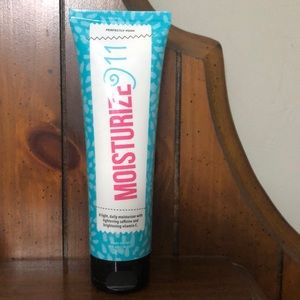 Perfectly posh moisturize 911